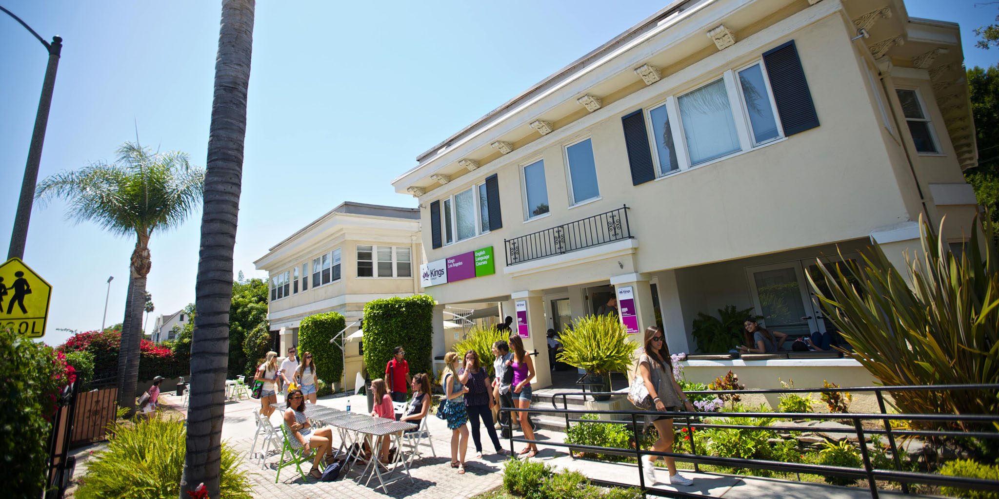 English School in Los Angeles - Kings