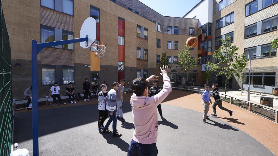 Cambridge - CSVPA - Summer English Courses for Juniors
