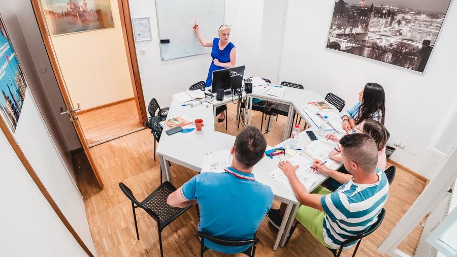 German School In Munich Bws Germanlingua Esl - French Country Bedroom Decorating Ideas On A Budget Munich German School In Munich Bws Germanlingua Esl - French Country Bedroom Decorating Ideas On A Budget Munich