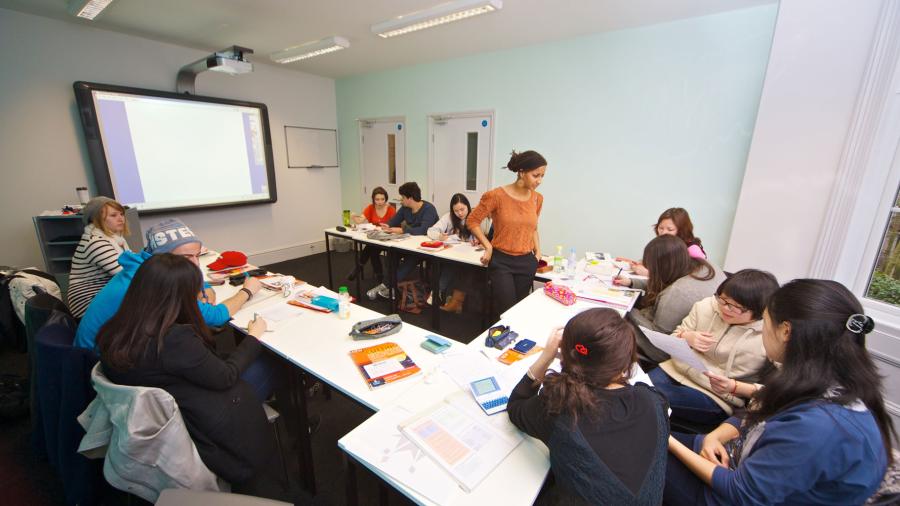 ENGLISH LANGUAGE COURSES, KING'S SCHOOL OF ENGLISH, LONDON AND