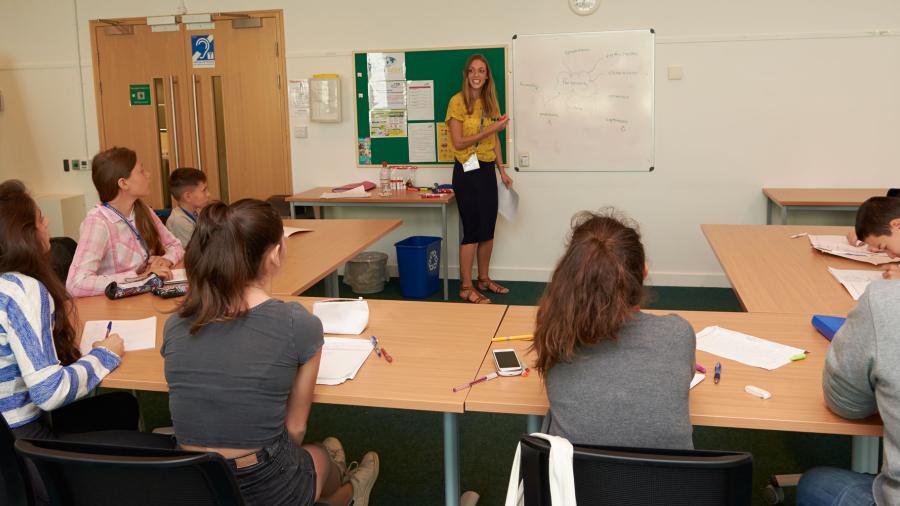 Summer family programme School Gallery 435 2