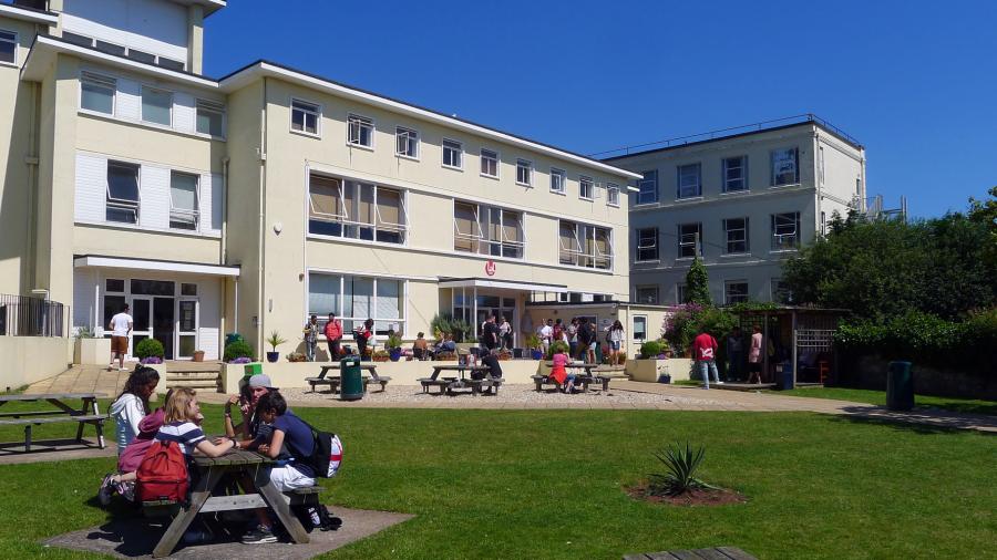 Torbay Language Centre, Summer programme (13-17 years) School Gallery 640 1